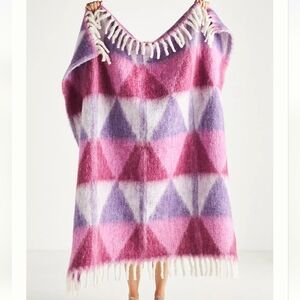 Anthropologie Cozy Cocoon Fringe Throw Blanket - Purple, pink